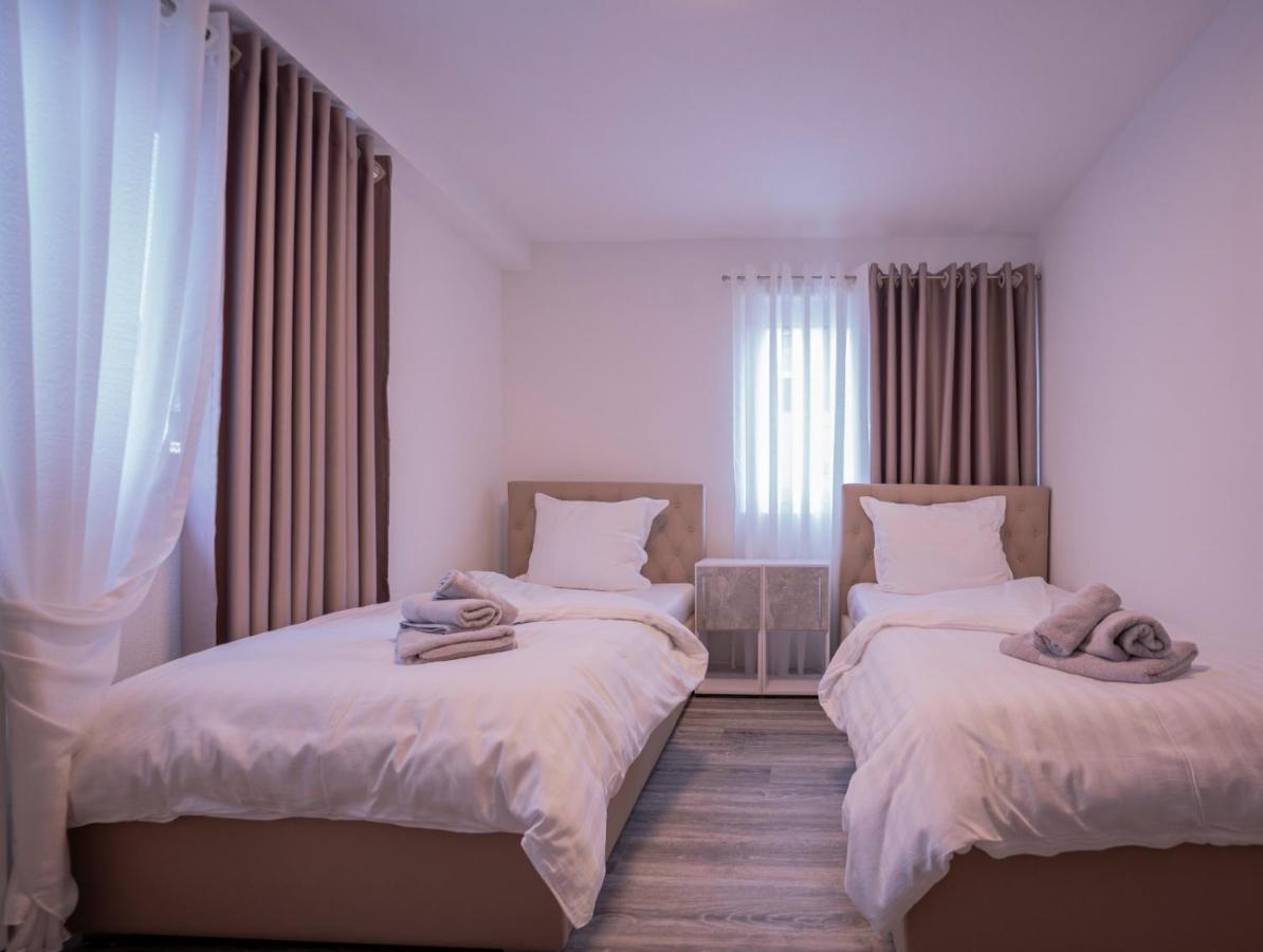 Village Bistro & Bar Fremdenzimmer Dettingen an der Erms Екстер'єр фото