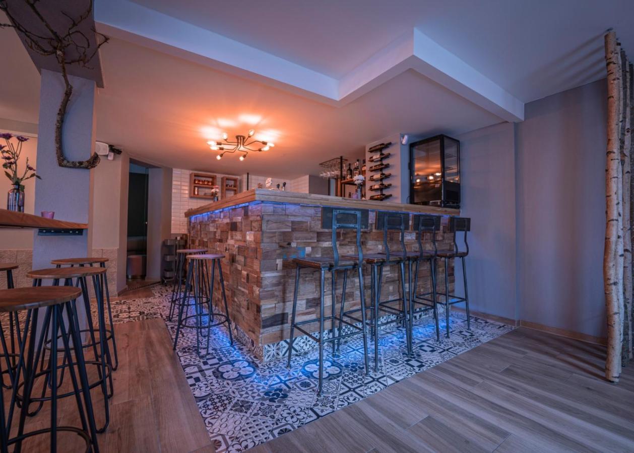 Village Bistro & Bar Fremdenzimmer Dettingen an der Erms Екстер'єр фото