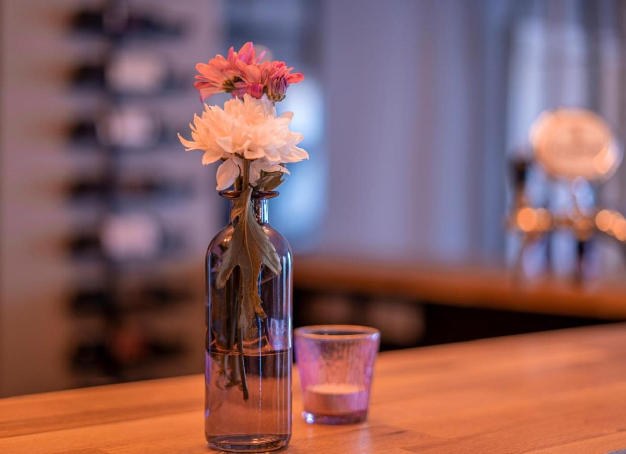 Village Bistro & Bar Fremdenzimmer Dettingen an der Erms Екстер'єр фото